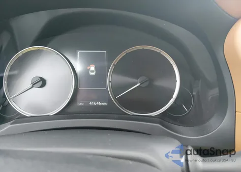 2021 Lexus Is 300 z USA, uszkodzony, nr VIN JTHC81F22M5045565